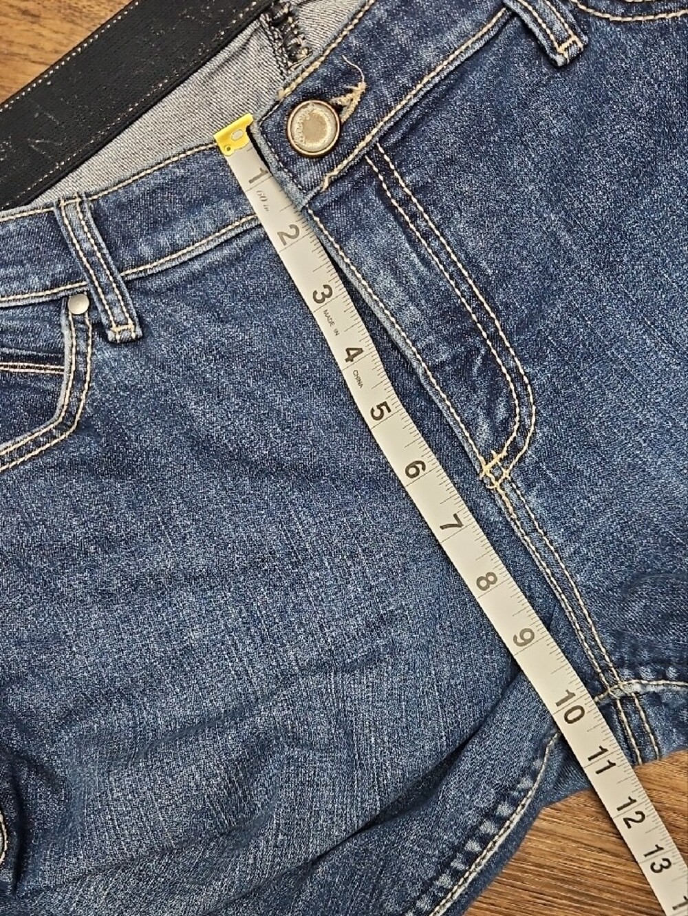 Aura by Wrangler Flare Jeans Medium Wash 11/12 x 34 - Picture 6 of 14